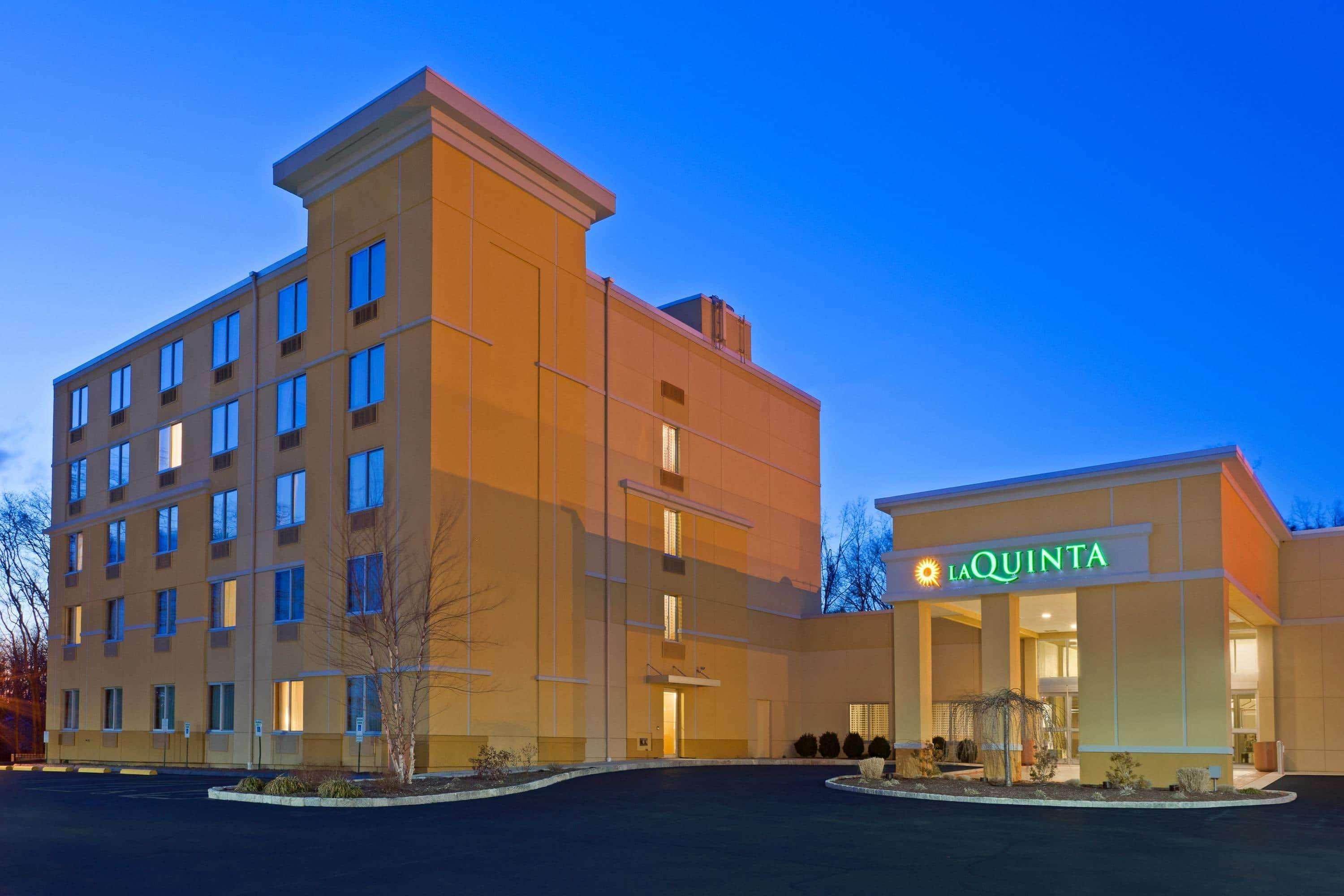La Quinta By Wyndham Danbury Hotel Eksteriør billede