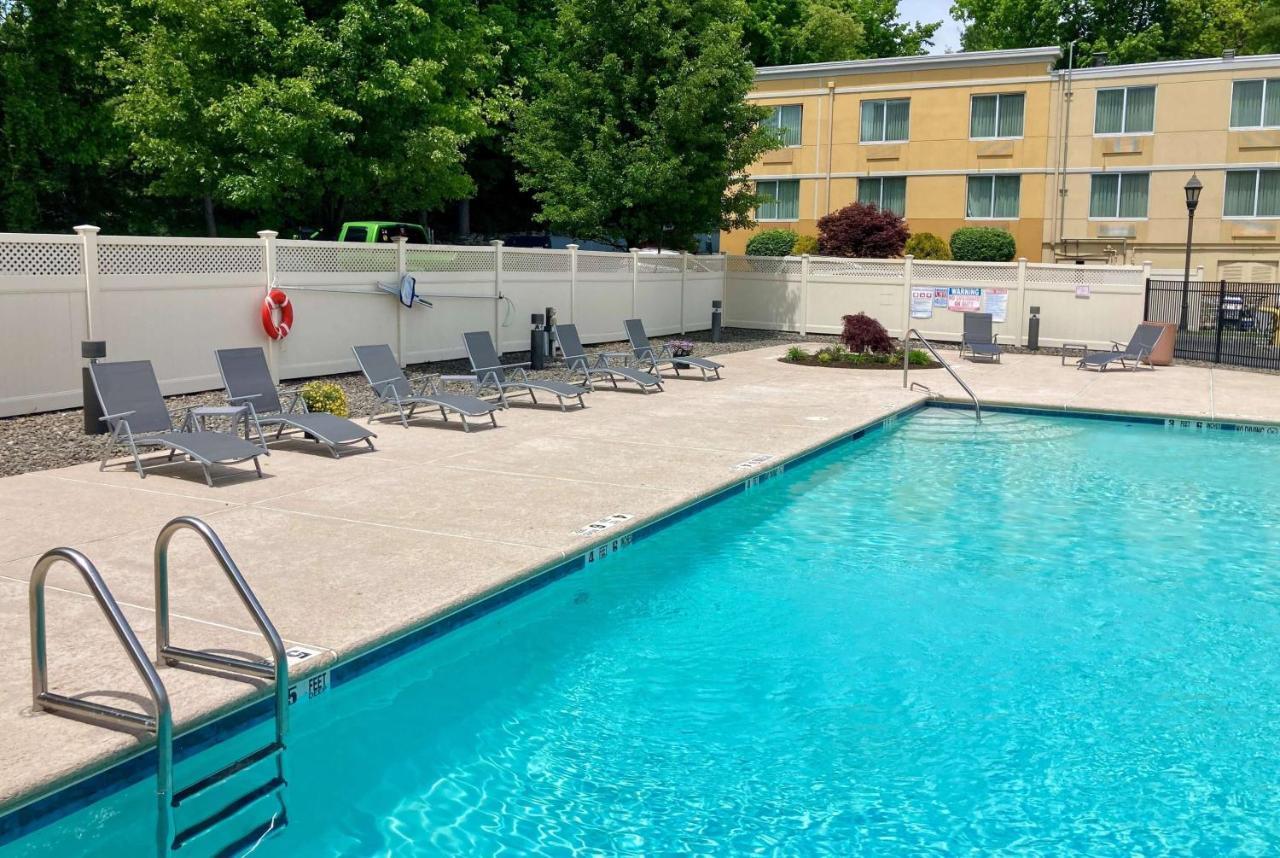 La Quinta By Wyndham Danbury Hotel Eksteriør billede